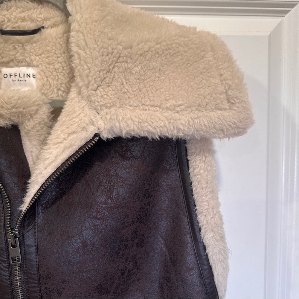 OFFLINE by Aerie Sherpa Lined Faux Leather Vest - Picture 8 of 17
